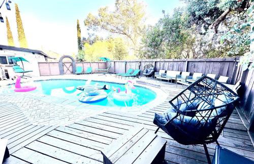 Half ACRE Lux Pool SPA with FIREPIT ARCADE Grill Sleeps 40 - Foto 56