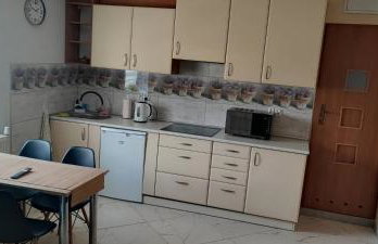 Noclegi kawalerka apartament w centrum Dzierżoniowa podwórko grill wynajm krótkoterminowy - Foto 10