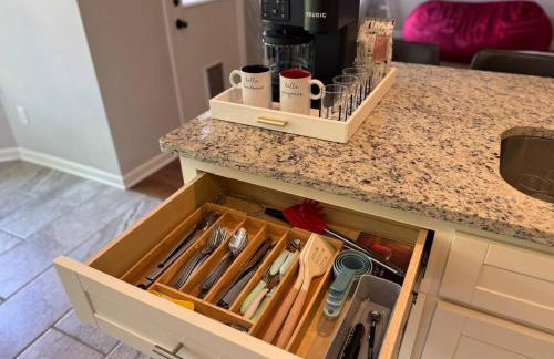 3BR w/ Pool Table & Ping Pong - Near Snowden - Foto 30