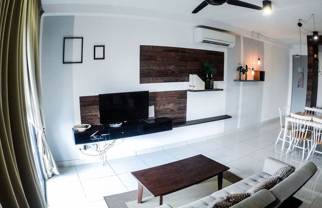 1Tebrau Premium Suites by 12stay - Photo 54