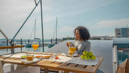 Exclusivas vistas al mar en casa barco, pleno centro, terraza, parking - Foto 4