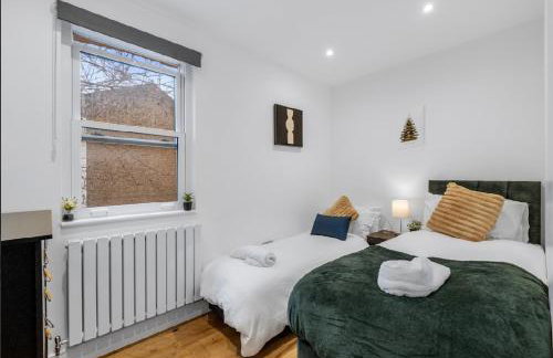 2 Bedroom Flat By Key Light Properties Short Lets & Serviced accommodation two minutes walk from Canada Water Station - Great for Contractors, Group and Family - Foto 68