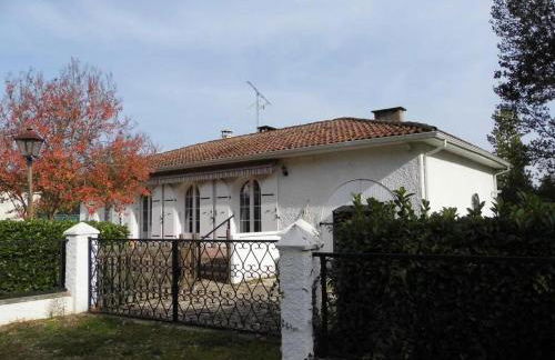 Nature Escape Charming Riverside House - Foto 18