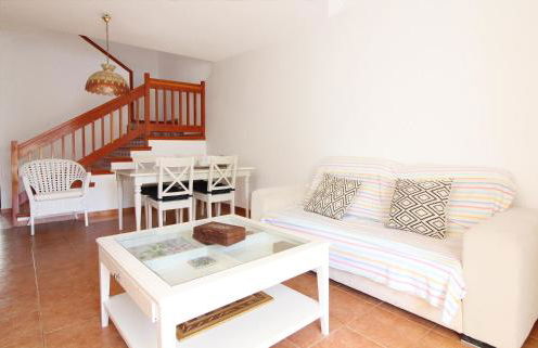 Global Properties, Adosado en la playa con piscina - Foto 1