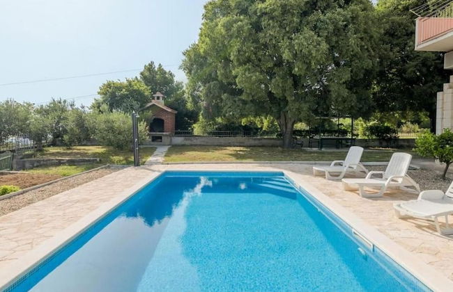 Charming Retreat Holiday Home Mravince With Pool - Foto 18