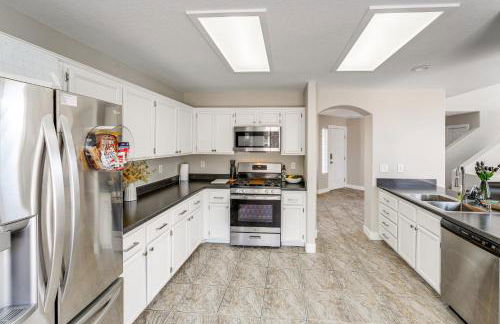 Las Vegas Home with Private Pool - Close to Casinos! - Foto 11