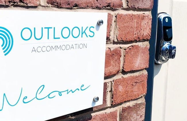 The Gathering Chester 1 Sleeps 14 Very Close to City Centre - Photo 2