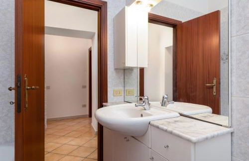 Enchanting Flat with Patio in Abbadia a Isola - Foto 24