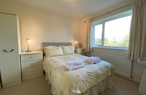 Amazing Sea Views, Short Walk to the Beach - Foto 14