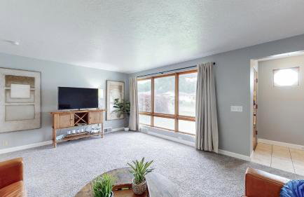 The Halftime Highlight-Big Plays, Comfy Stays - Foto 2