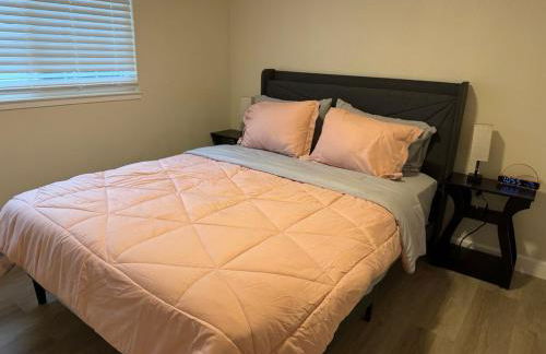 The Hayward Hearth, Serene 3BR Home, Cul-de-sac, Yard - Foto 8