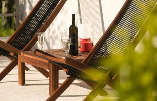 Captain's Villa with Swimming Pool - Photo 16