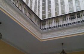 Elegant 2 Bedroom Apartment in Historic 1882 Building Central Sevilla Private Parking & Country Club Access - Foto 45