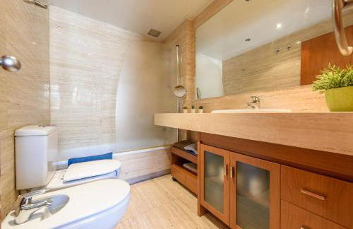 RamblasRentals Stylish Bright 3BR New Catalan Flat 10m Ramblas - Parking - Wifi - Photo 33