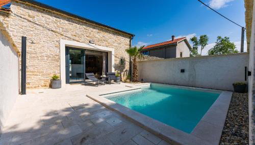 Stone House with pool Poeta - Foto 3