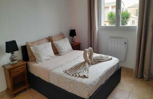 Villa avec plage à pied et grande piscine - Foto 16