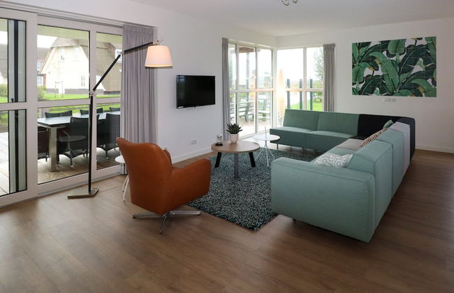 Lakeside Villa With Terrace - Foto 10