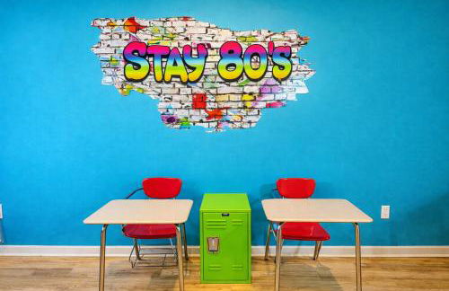 Radical 80's Getaway! A Blast From The Past! - Foto 9