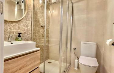 1ªLínea-50m de playa-Reformado-BBQ privada-Vistas al mar-3 terrazas - Foto 22