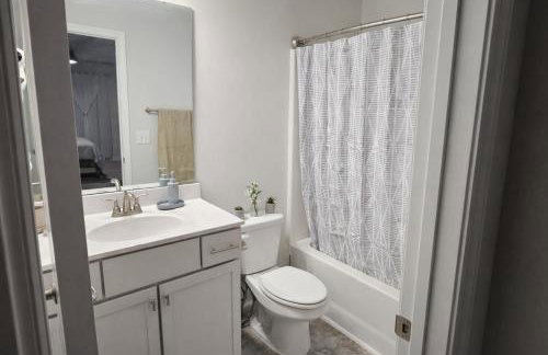 Clayton 6-Beds Family Home Near Raleigh Sleeps 12 - Foto 20