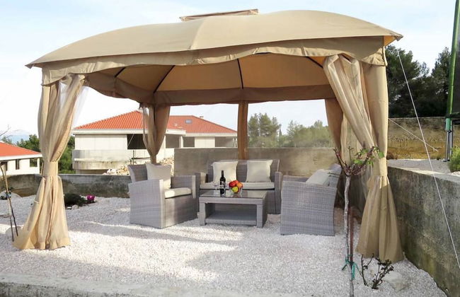 Sea-view Apartments With Pool, Terrace, and Outdoor Lounge in Scenic Čiovo Island - Foto 35