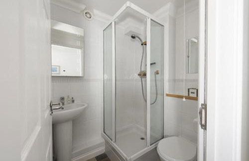 Bay View, Compass Point, Sea Views, Free Parking and WiFi - Foto 24