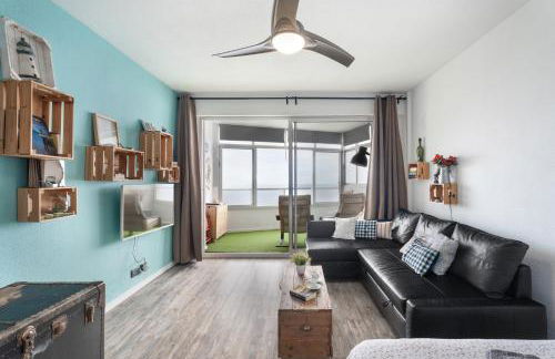 The Blue Lighthouse - Foto 16