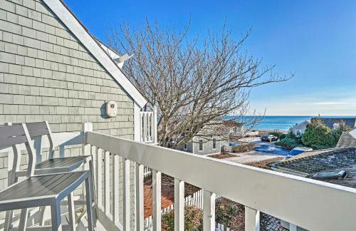Ocean-View Gem with Private Beach in Mashpee! - Foto 1