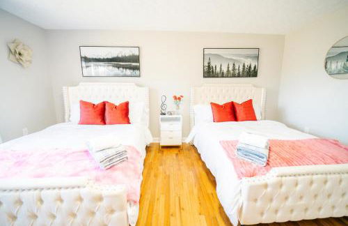 Spacious 5BR 3BA Free Parking Minutes to DC with Pool - Foto 13