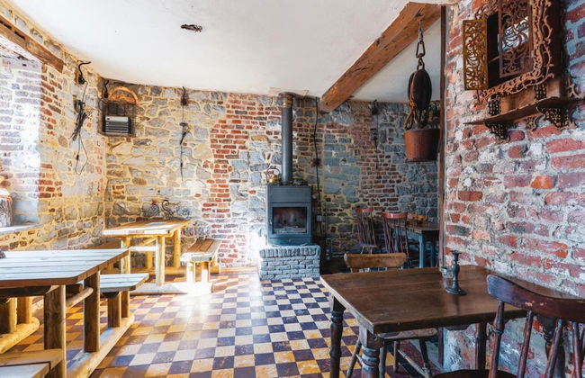 Castle Apartment in Aywaille Near River Ambleve - Photo 17