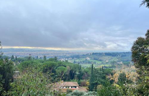 Rustic Retreat with Tuscan Views near Florence - Foto 55