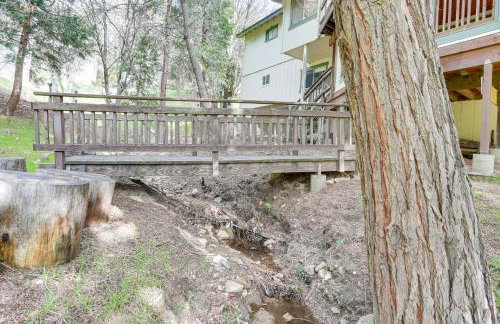 Crestline Home with Private Hot Tub Steps to Lake! - Foto 34