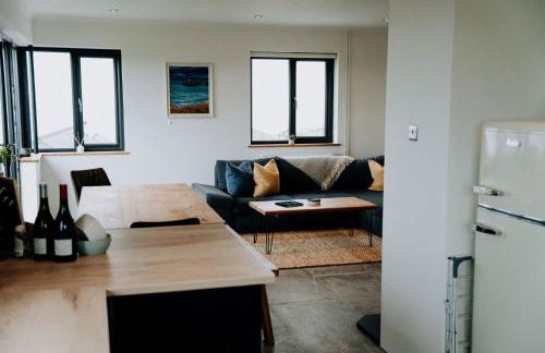 Modern balcony property, Sea views over Newgale - Foto 19