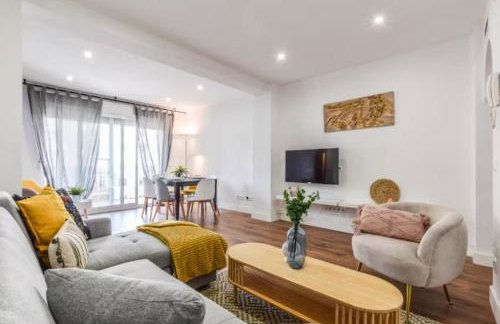 AH -Tu piso ideal en Retiro - Moderno y con estilo - Photo 3