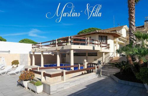 Martin 's Villa. House on the beach with pool - Foto 22