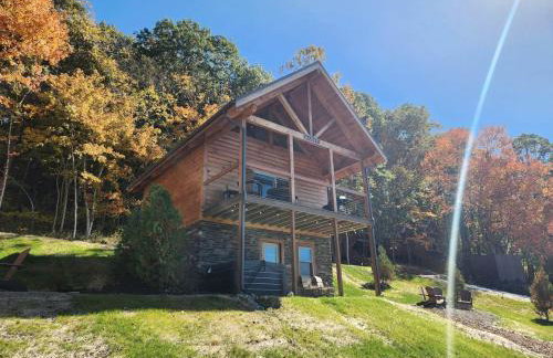 Luminous Cabin near Tappan Lake with Hot-Tub, BBQ and Deck in Ohio - Foto 1