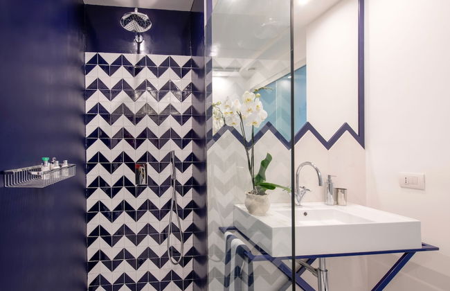 Luxury Apartment with Penthouse and Pool - Photo 37