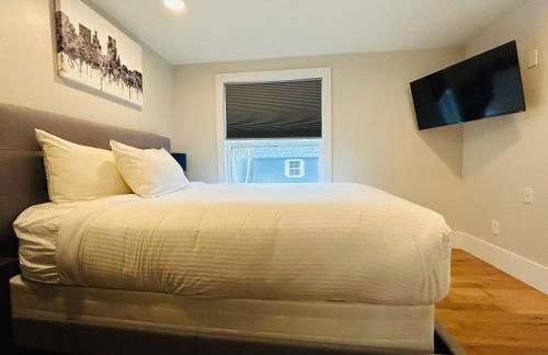 Little Blue Bungalow on Boise's Bench, Pet Friendly, Fully Fenced yard with doggie door! 2 miles from BSU, 5 minutes from Downtown Boise, Desk and workstation for remote workers, 2 TV's large walk-in closet, Good for mid-term stays - Foto 22