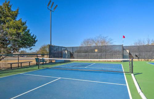 Sun City House with Fire Pit in 55 and Over Comm! - Foto 34