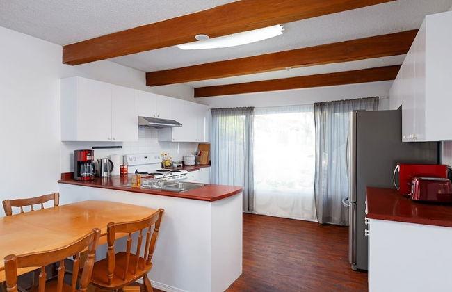 Classic House in Heart of Vancouver - Photo 13