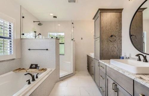 Villa del Flamingo - Modern Living & Poolside Escape in Flamingo Park - Foto 10