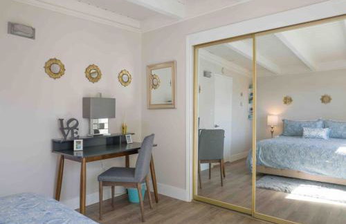 STUNNINGLY PERFECT Beach ALL NEW REMODEL Galore - Foto 6