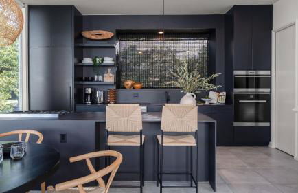 Sleeps 32 Private Compound w Putting Green Bouldin Collective by AvantStay - Foto 9