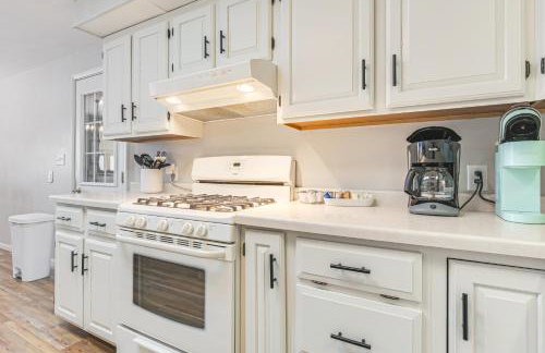 Rice Lake Escape with Private Dock 1 Mi to Main St - Foto 10