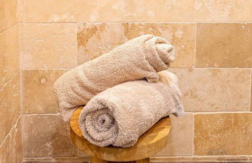 Spacious & Cozy 2-Room with Balcony - Foto 16