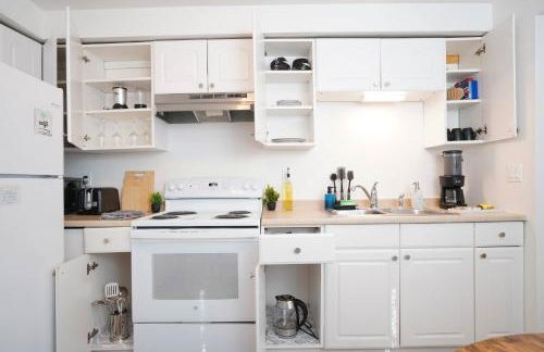 Cozy 2B1B 1 King 1 Queen• Remodeled• Wifi• Parking - Foto 16