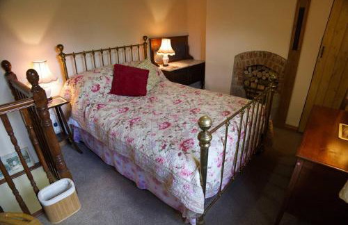 Cottage - Sleeps 2 - Garden - Parking - Foto 2