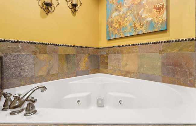 Taneycomo Retreat - Lakefront Condo - Photo 11