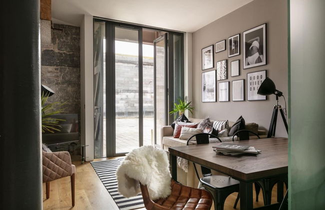 Two-bedroom Apartment at Royal William Yard - Photo 9