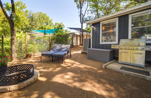 Waterfront Lake LBJ Cabin w/ Private Dock! - Photo 21